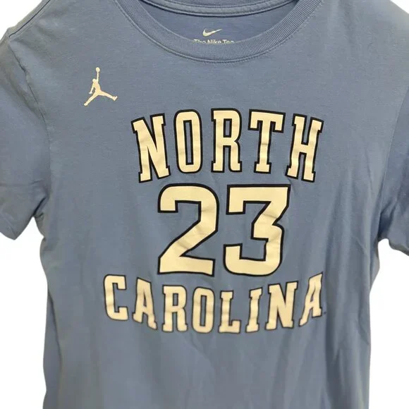 Nike Michael Jordan #23 North Carolina Tarheels Graphic T-Shirt Size Medium - Picture 4 of 6